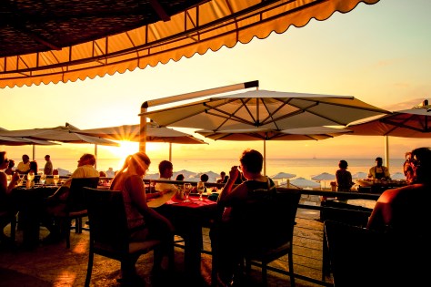sunset alfresco dinner grand cayman islands
